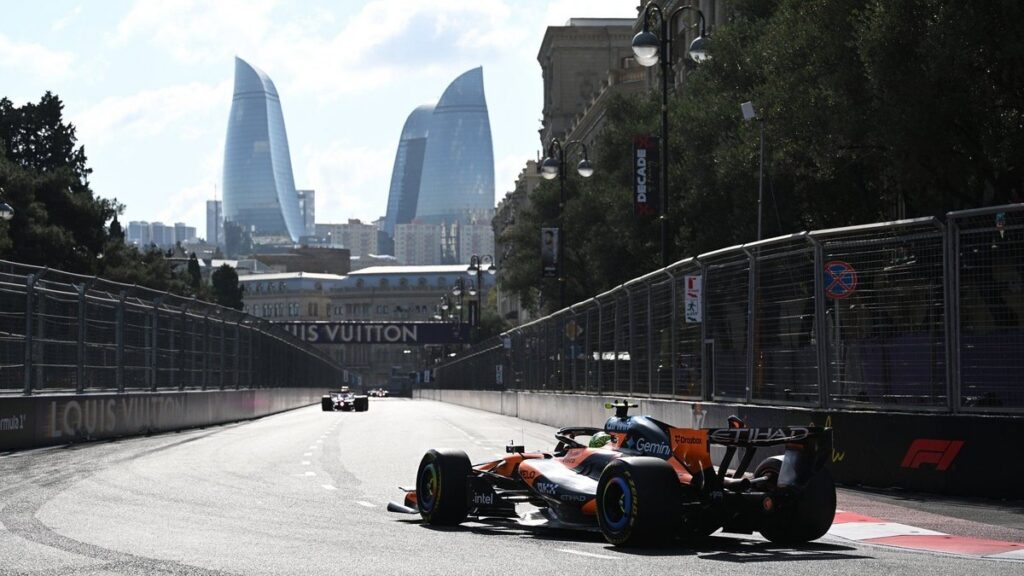 Mercedes перевершує McLaren на прямих траси в Баку