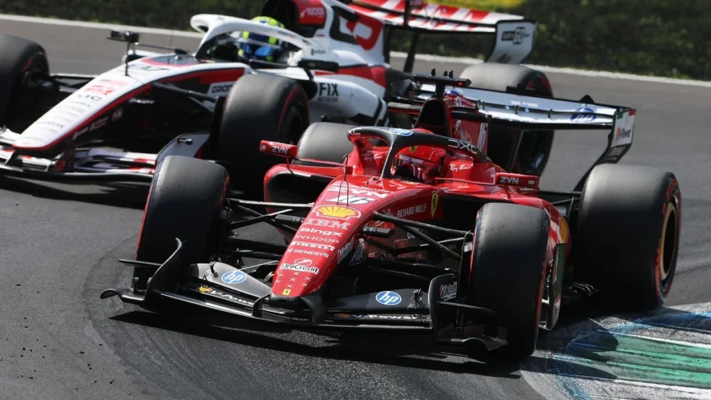 Болід Haas з оновленням Ferrari ADUO 2