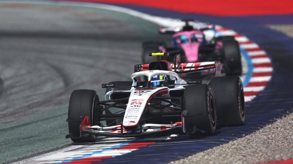 Команда Haas шукає нових спонсорів для збільшення бюджету