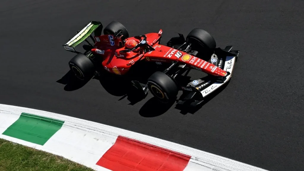Шарль Леклер на боліді Ferrari під час Гран-прі Італії