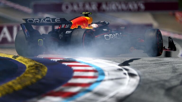 Юкі Цунода за кермом боліда Red Bull у сезоні 2025 року