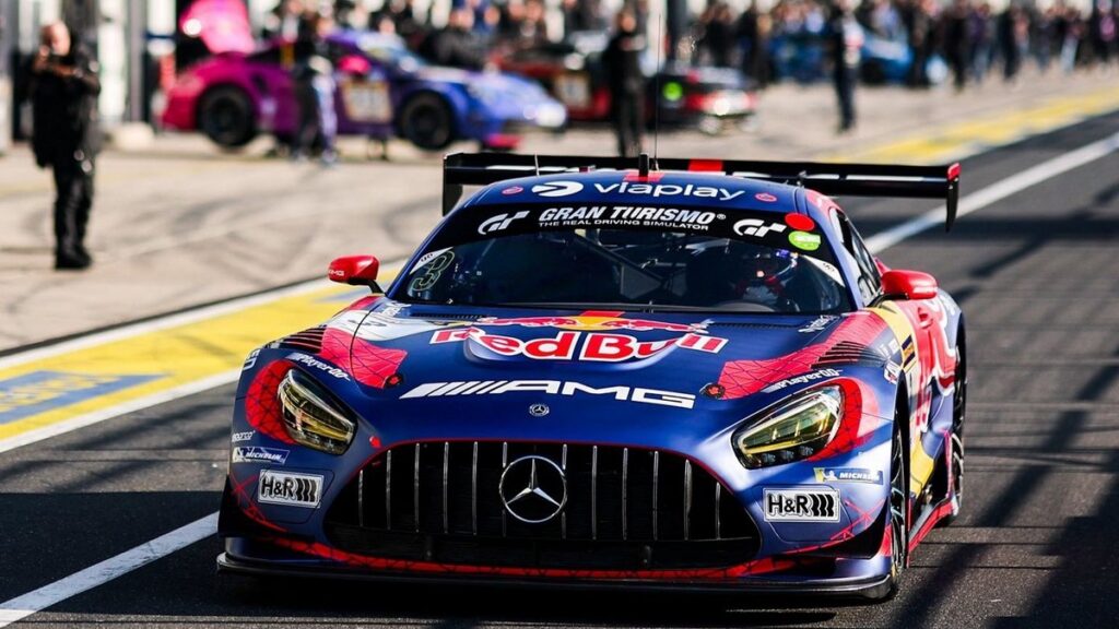 Макс Ферстаппен бере участь у перегонах GT3