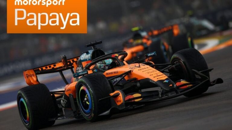 Аварія болідів McLaren у Сінгапурі на останньому колі