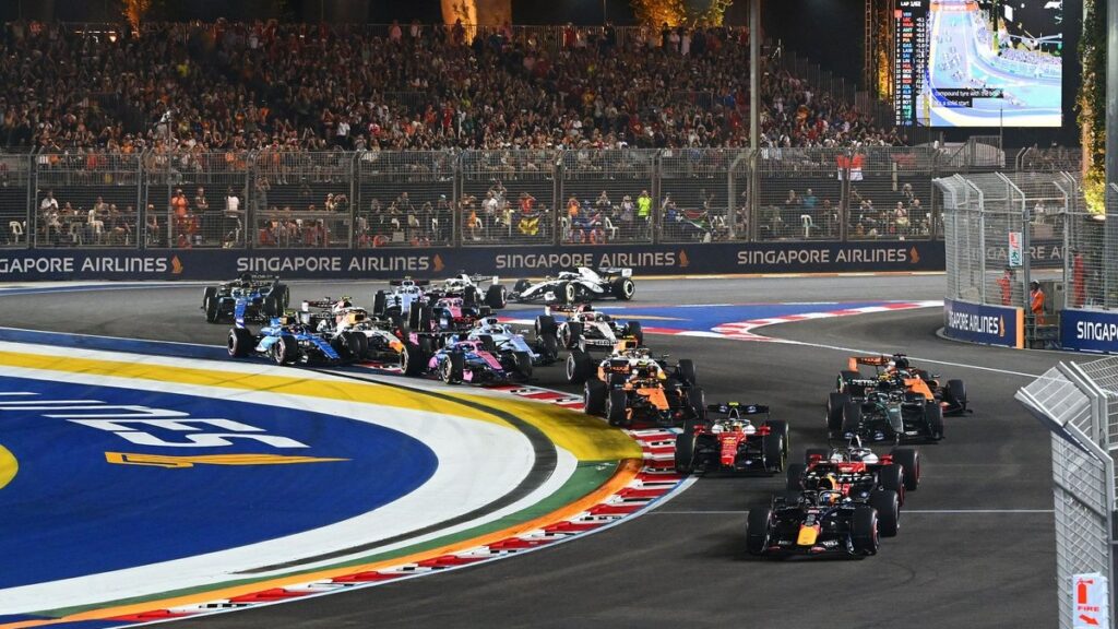 Оскар Піасті коментує технічний прогрес Red Bull